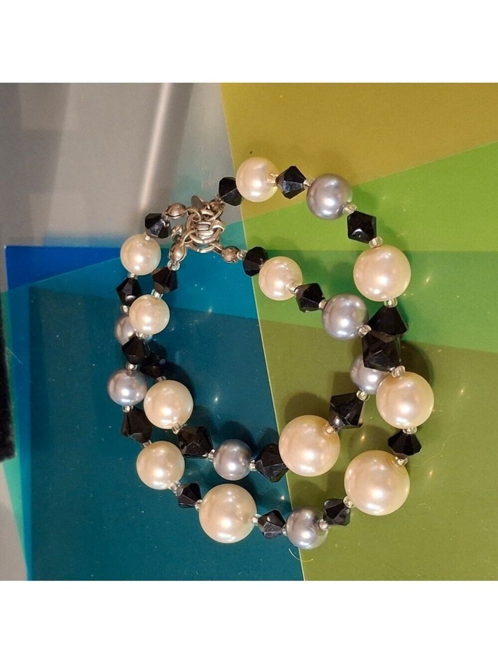 Premier Designs Pearl and Black Crystal Beaded Bracelet 8"